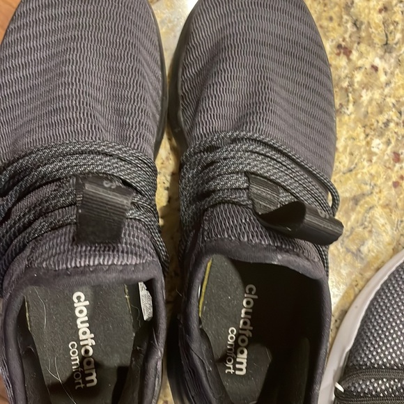 Two pairs adidas cloud run lite shoes - Picture 10 of 10